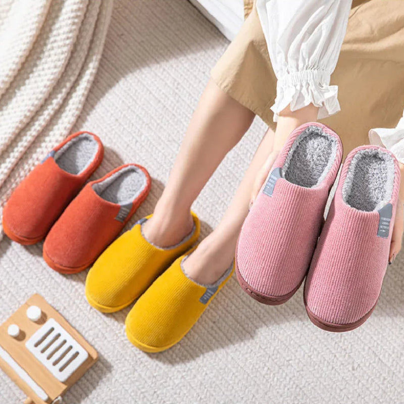 Pantofole Octavia da donna, morbide e confortevoli, perfette per i momenti di relax a casa.
