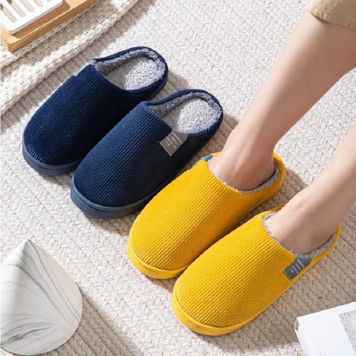 Pantofole Octavia da donna, morbide e confortevoli, perfette per i momenti di relax a casa.