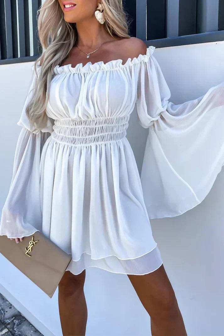 Elegante vestaglia svasata con spacchi ed elegante voile