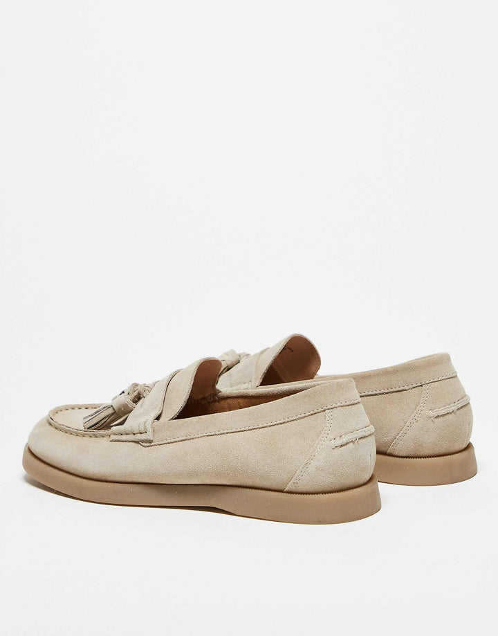 Eleganti mocassini ClassicStep in pelle scamosciata con nappe alla moda