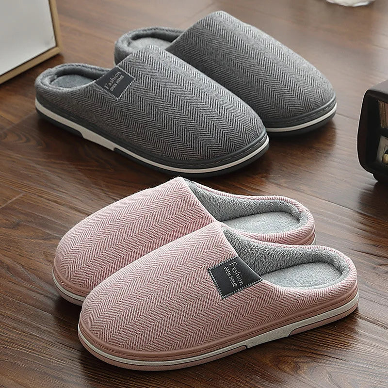Pantofole Octavia da donna, morbide e confortevoli, perfette per i momenti di relax a casa.