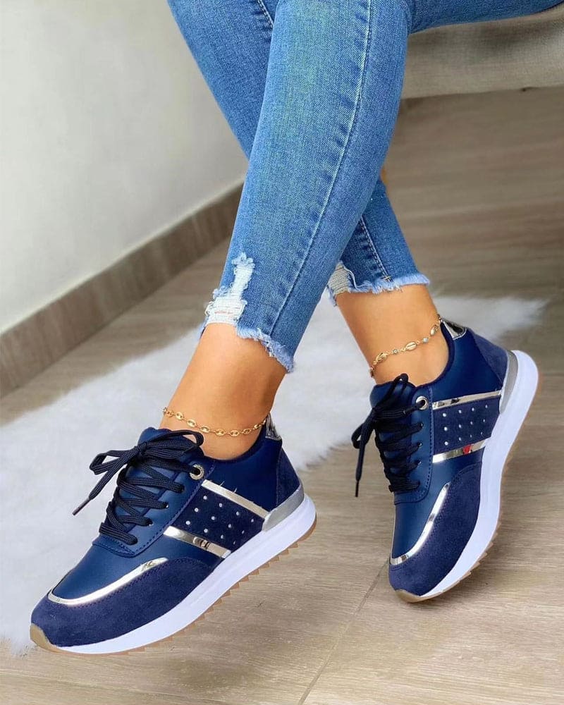 Sneakers casual da donna eleganti e leggere - scarpe comode per le passeggiate di tutti i giorni