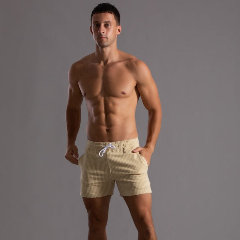 Pantaloncini da uomo alla moda per l'estate e la spiaggia: l'aggiunta perfetta allo stile stagionale