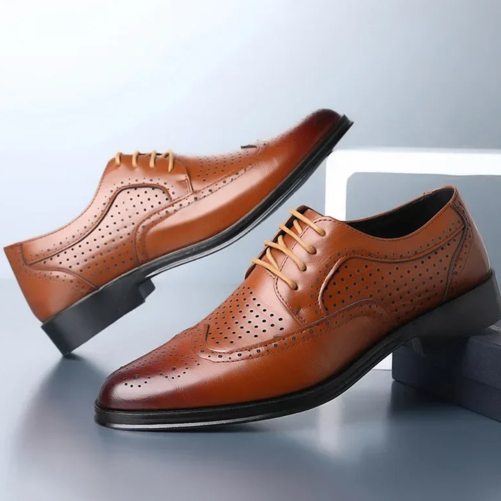 Eleganti scarpe oxford da uomo in pelle di Alvion - stile e classe per ogni occasione