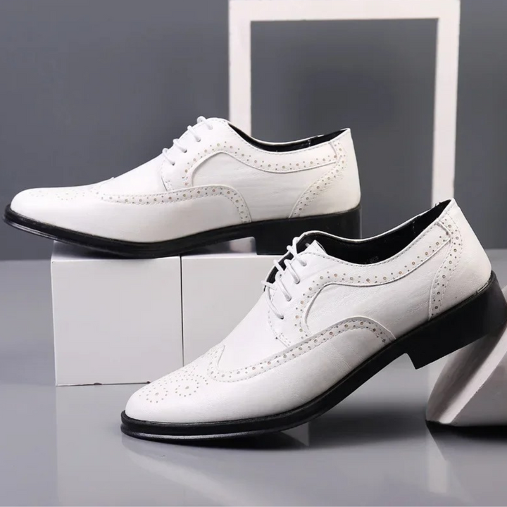 Eleganti scarpe oxford da uomo in pelle di Alvion - stile e classe per ogni occasione