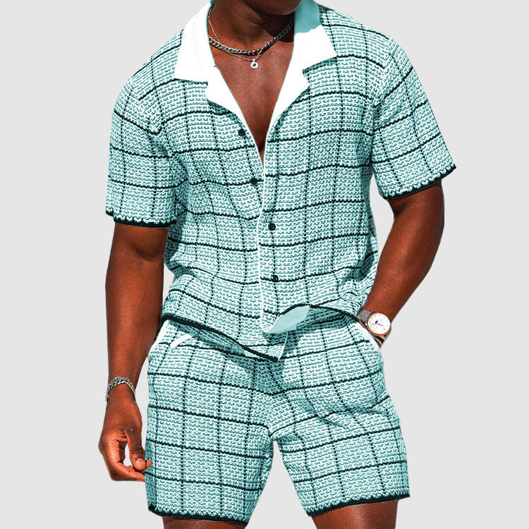 Elegante set da uomo in due pezzi con camicia a maniche corte con bottoni e comodi pantaloncini a quadri - perfetto per le uscite di tutti i giorni