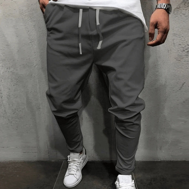 Pantaloni eleganti e comodi per l'uomo moderno - ALOJZ
