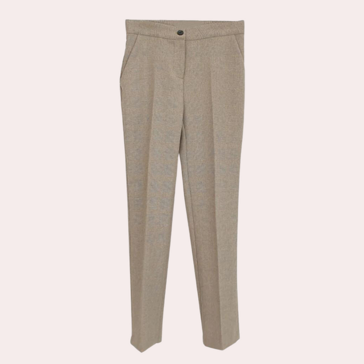 Elegante set da tre pezzi per donne chic e alla moda