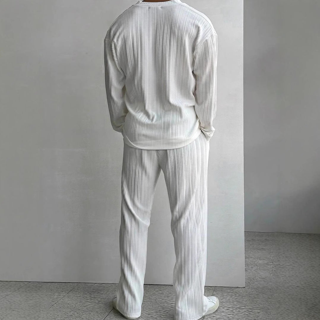 Set da uomo elegantemente casual con texture plissettata - Camicia senza colletto e pantaloni lunghi e dritti