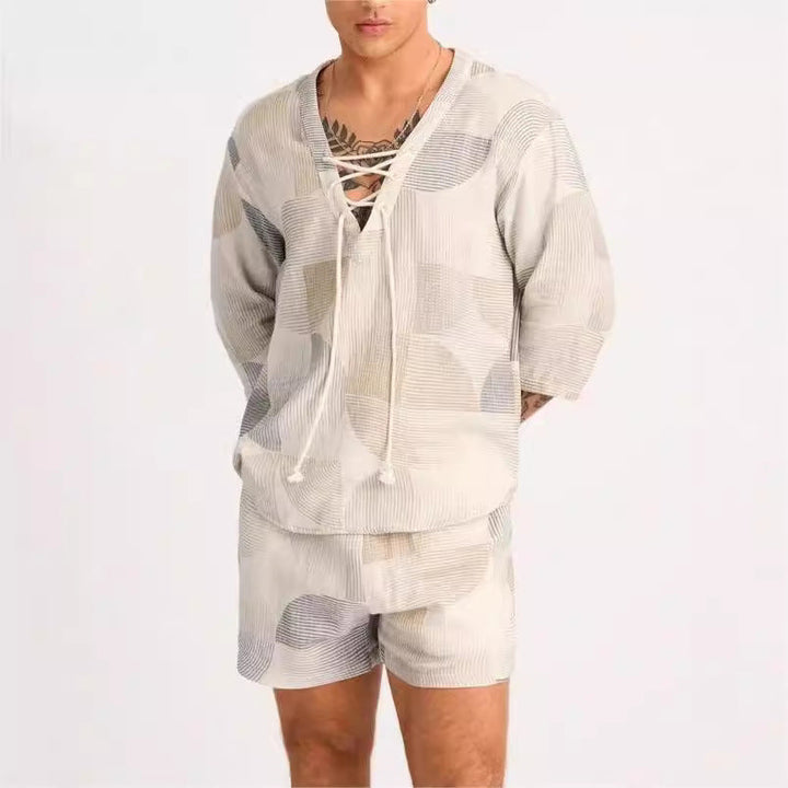 Set di t-shirt e pantaloncini da uomo con elegante scollo a coulisse e tessuto di cotone arioso