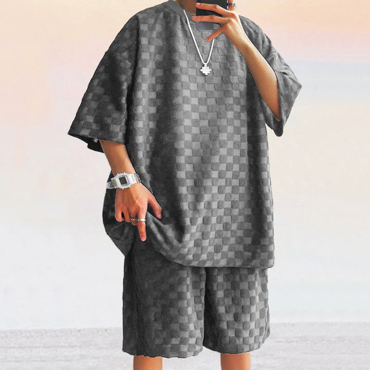 Set da uomo in elegante maglia jacquard: ampia camicia e comodi pantaloncini larghi