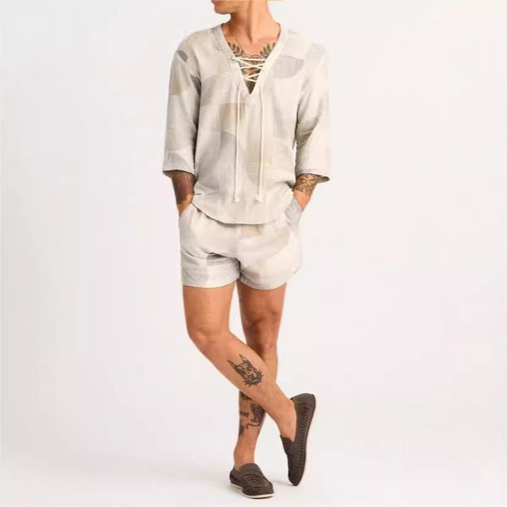 Set di t-shirt e pantaloncini da uomo con elegante scollo a coulisse e tessuto di cotone arioso