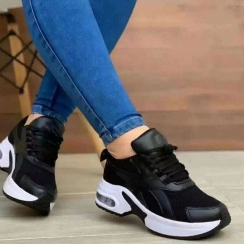 Sneakers da donna in mesh traspirante con comoda ammortizzazione e allacciatura elegante