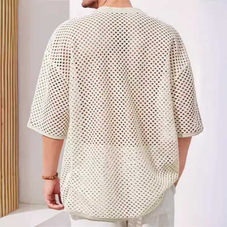T-shirt da uomo in mesh traspirante con maniche trasparenti, accenti di pizzo sul petto e vestibilità comoda e ampia.