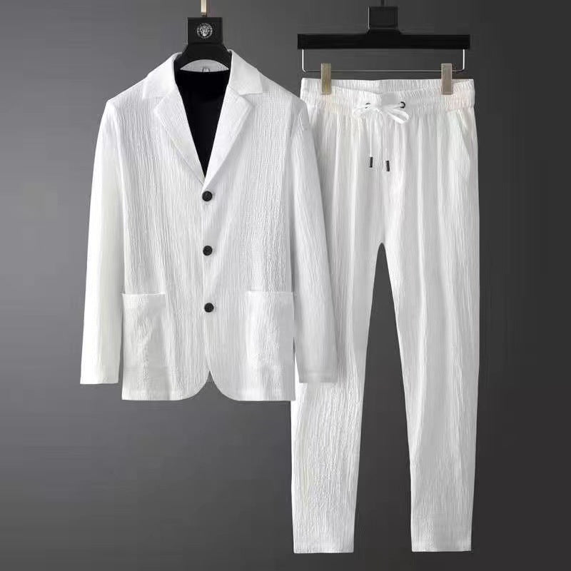 Elegante set da uomo: blazer e pantaloni - comfort e stile a portata di mano