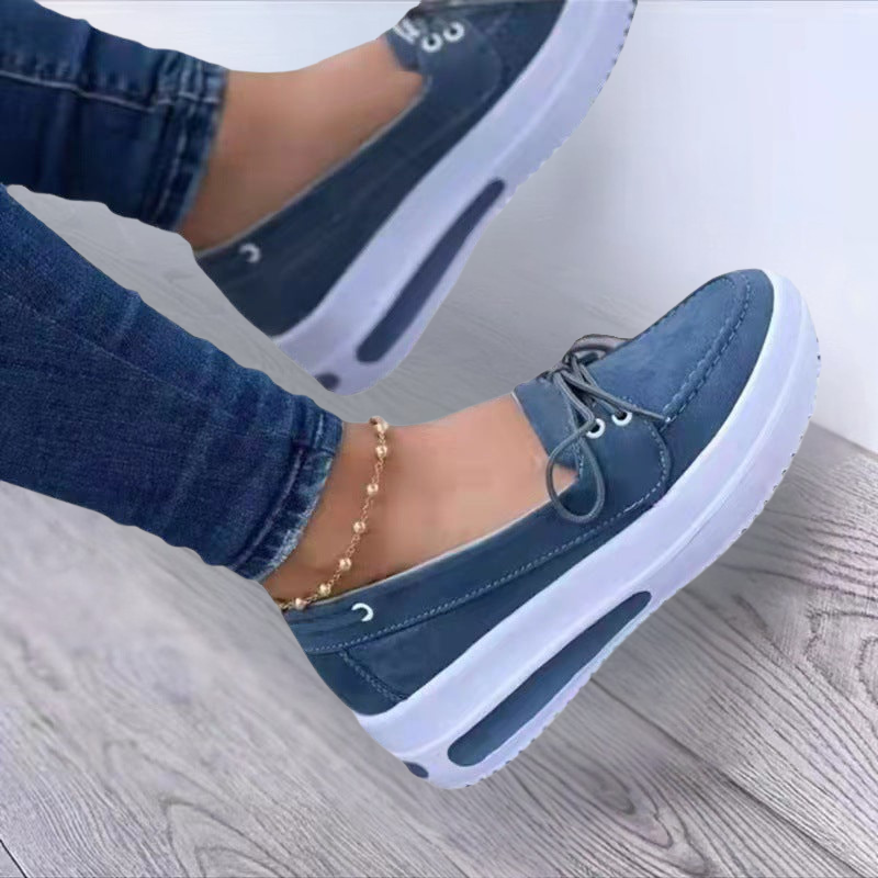 Scarpe con plateau da donna con lacci e suola morbida - stile e comfort per tutti i giorni