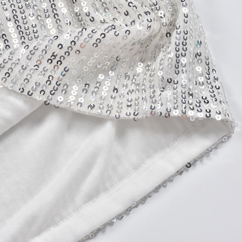 Eleganti pantaloncini estivi a vita alta con paillettes: aggiungete un tocco di luce al vostro stile