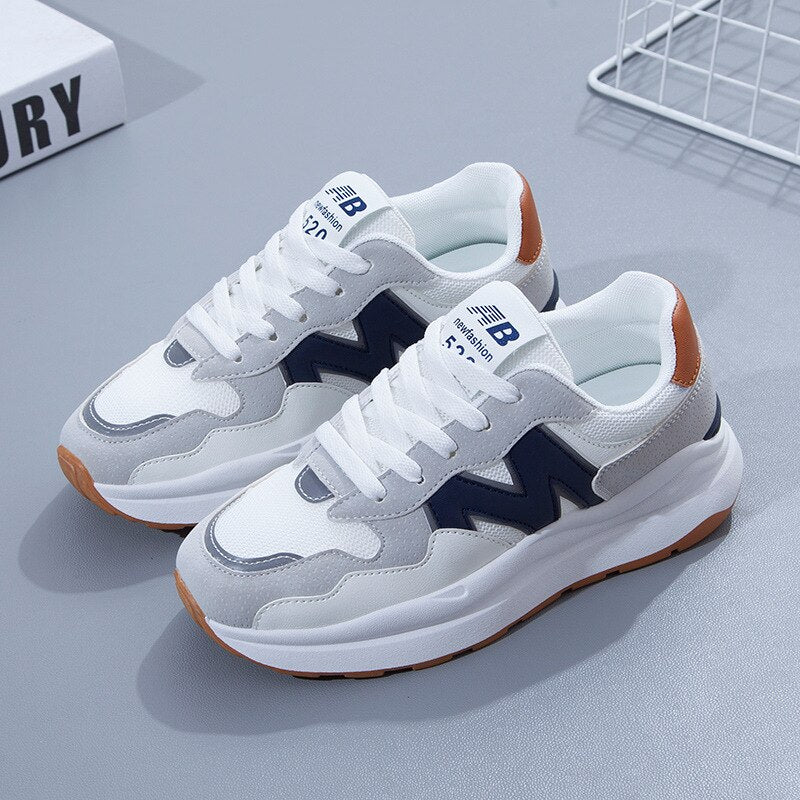 Eleganti sneakers da donna in pelle scamosciata e mesh con comodo cuscinetto Semelle - design elegante, comfort e look alla moda