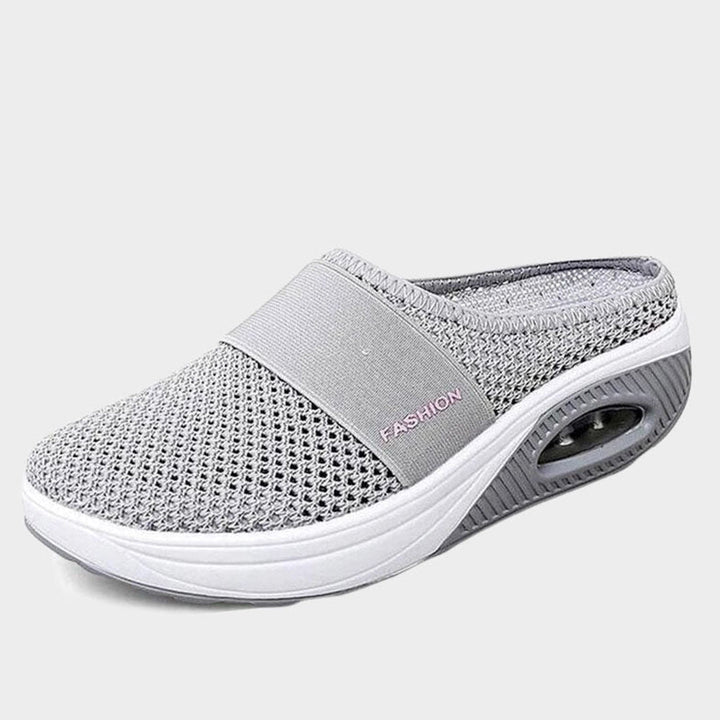 Le esclusive pantofole GENET: una combinazione di eleganza e comfort ineguagliabile