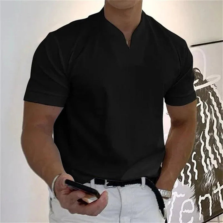 Elegante t-shirt da uomo con scollo a punta ed eleganti polsini laterali - vestibilità slim ideale per lo stile quotidiano e casual