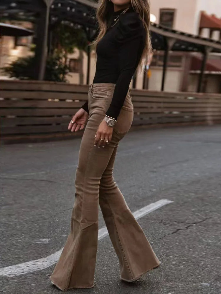 VelvetFlare - Pantaloni eleganti da donna in velluto a coste per un look alla moda ed elegante