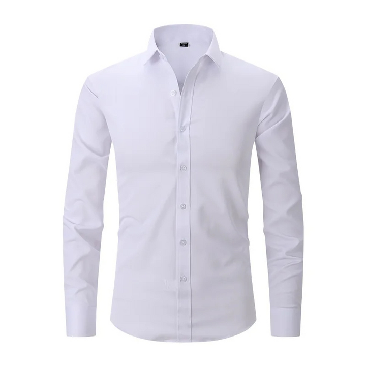 Elegante abito da uomo slim fit con lunghe frange e copertura in pelle per un compleanno elegante.