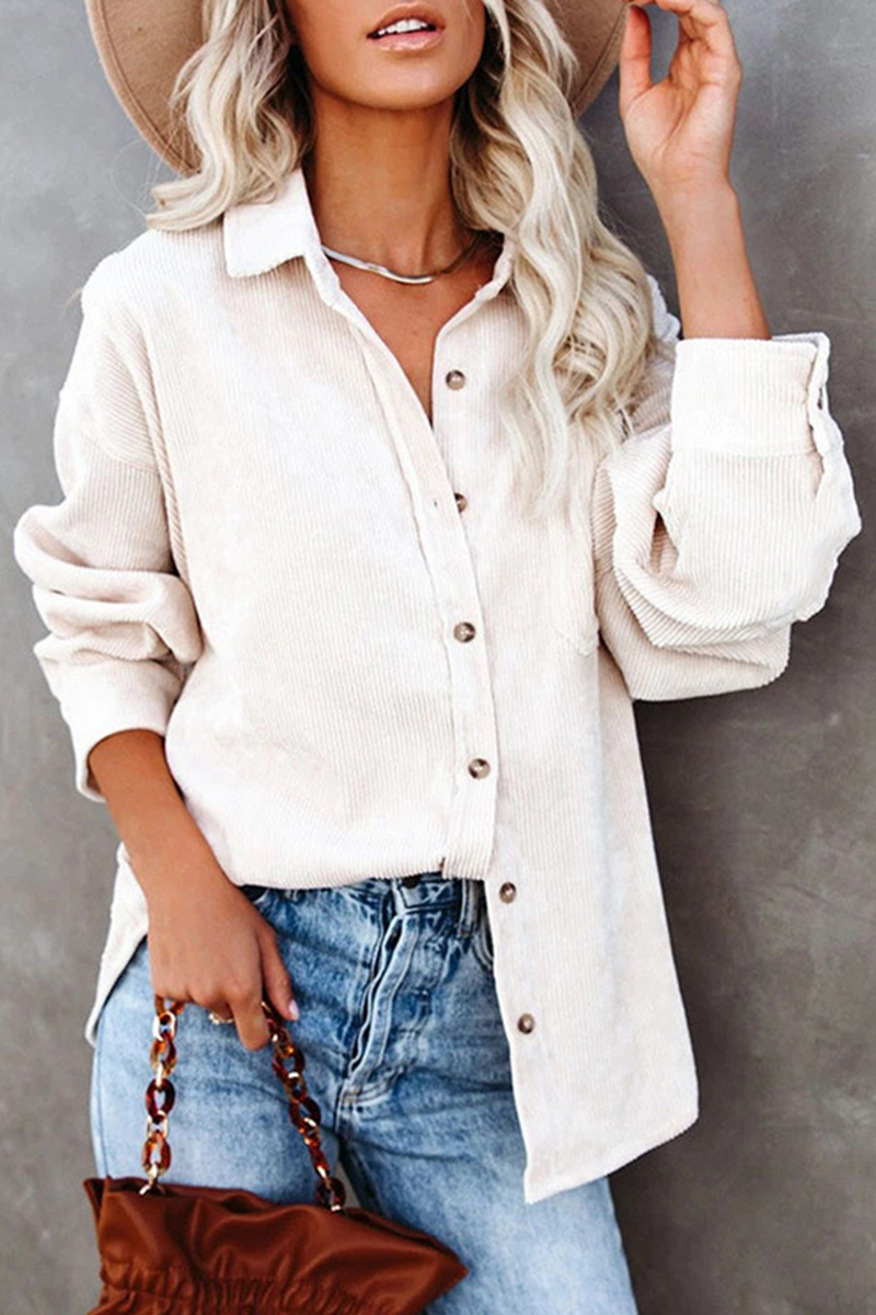Elegante gilet da donna a maniche lunghe con copricapo alla moda