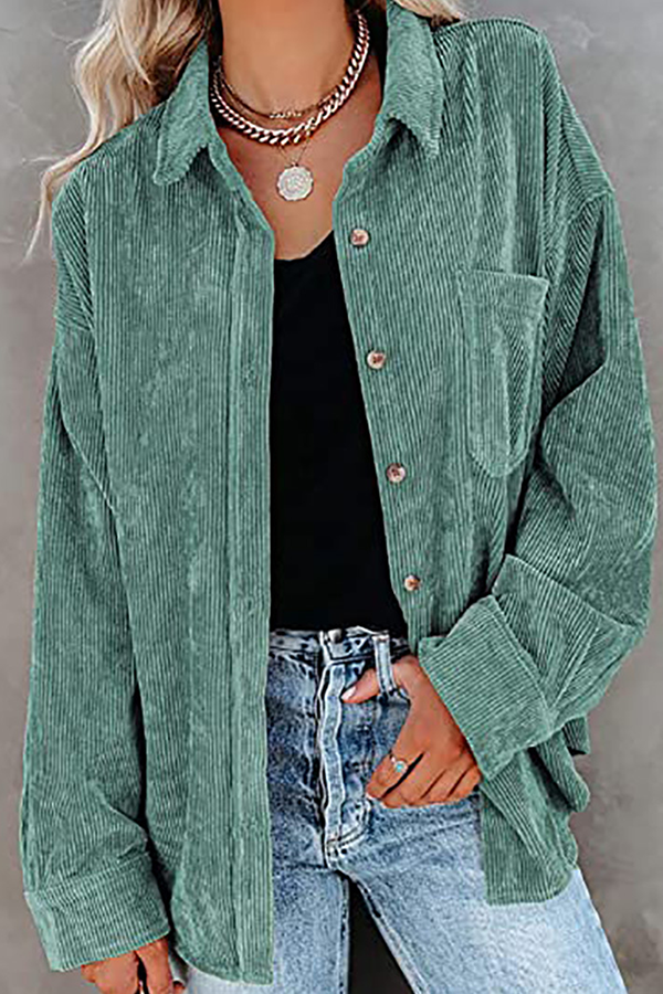 Elegante gilet da donna a maniche lunghe con copricapo alla moda