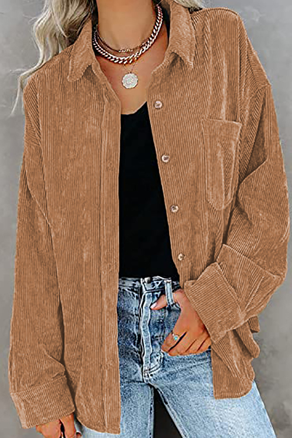 Elegante gilet da donna a maniche lunghe con copricapo alla moda