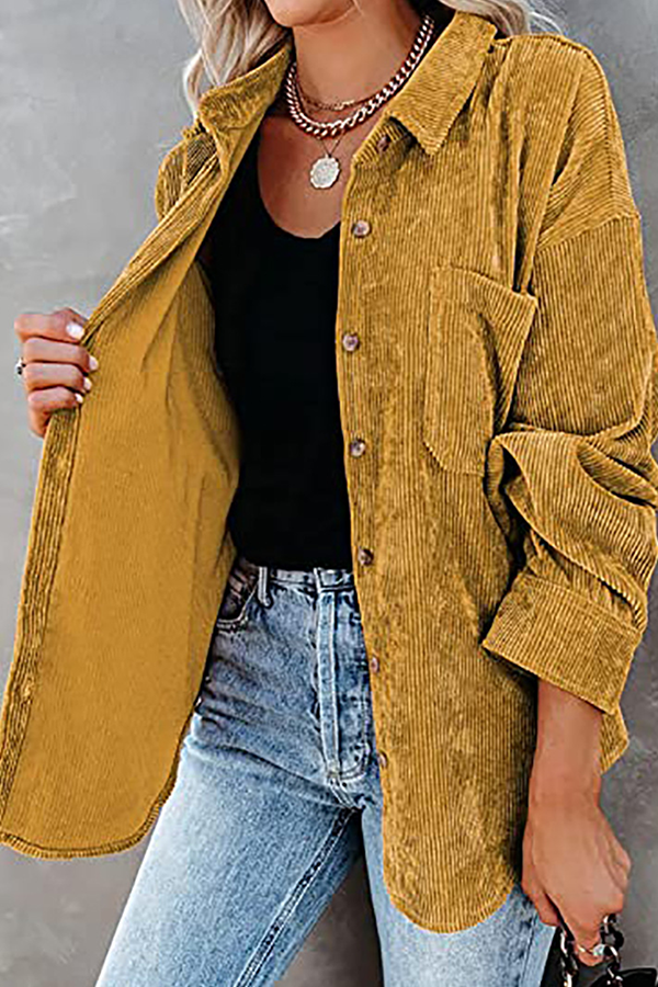 Elegante gilet da donna a maniche lunghe con copricapo alla moda
