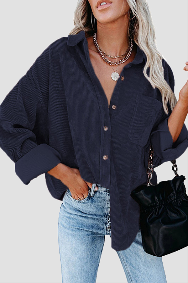 Elegante gilet da donna a maniche lunghe con copricapo alla moda