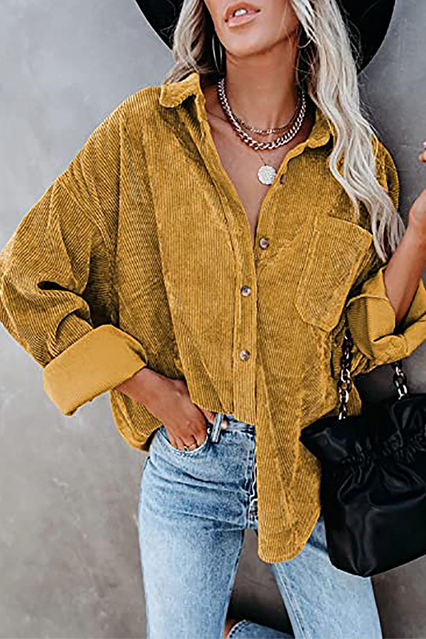 Elegante gilet da donna a maniche lunghe con copricapo alla moda