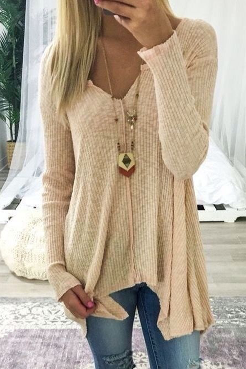 Elegante maglione da donna a maniche corte, con sorprendente scollatura a V ed eleganti polsini lunghi