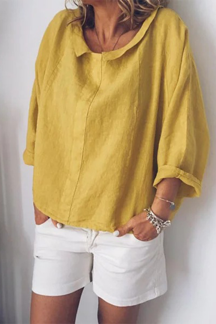 Elegante top da donna in morbido cotone - oversize con scollo rotondo e maniche a 3/4 per il massimo comfort