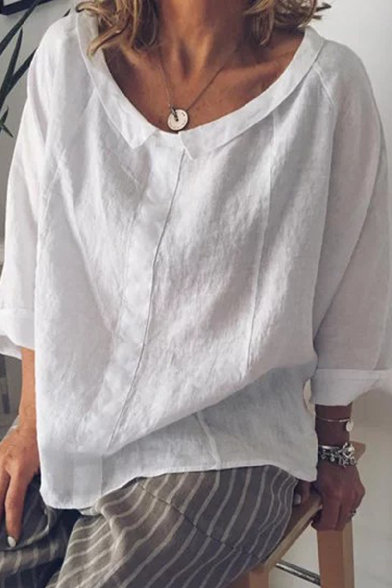 Elegante top da donna in morbido cotone - oversize con scollo rotondo e maniche a 3/4 per il massimo comfort