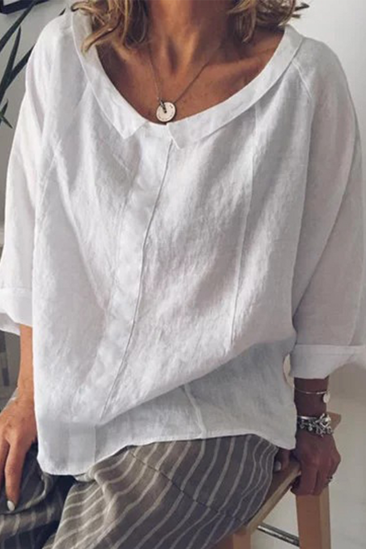 Elegante top da donna in morbido cotone - oversize con scollo rotondo e maniche a 3/4 per il massimo comfort