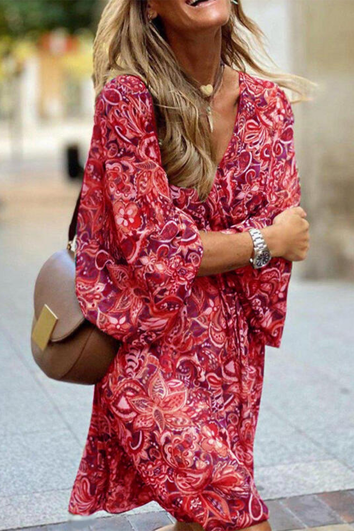 Elegante accappatoio da donna con scollatura a punta, motivo floreale e cachemire, che arriva a metà polpaccio con lussuosi polsini