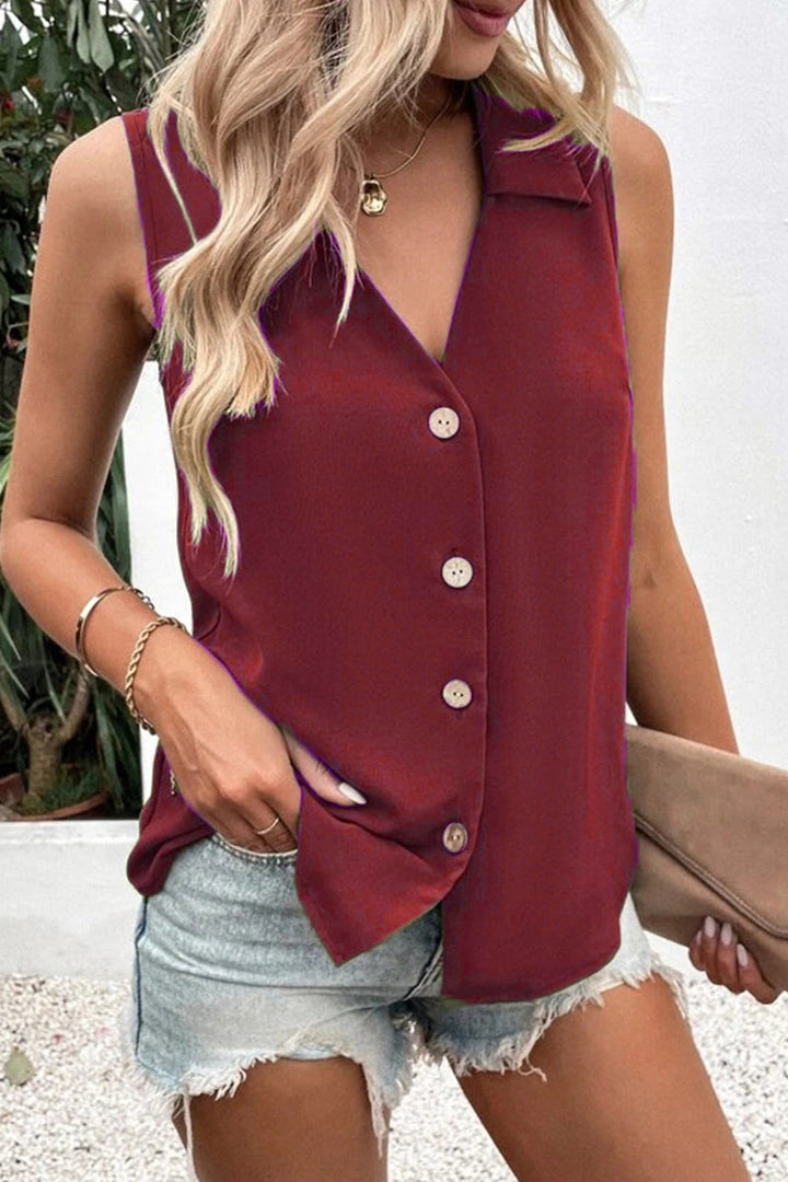 Top da donna elegantemente abbottonato - un look elegante e confortevole per ogni occasione