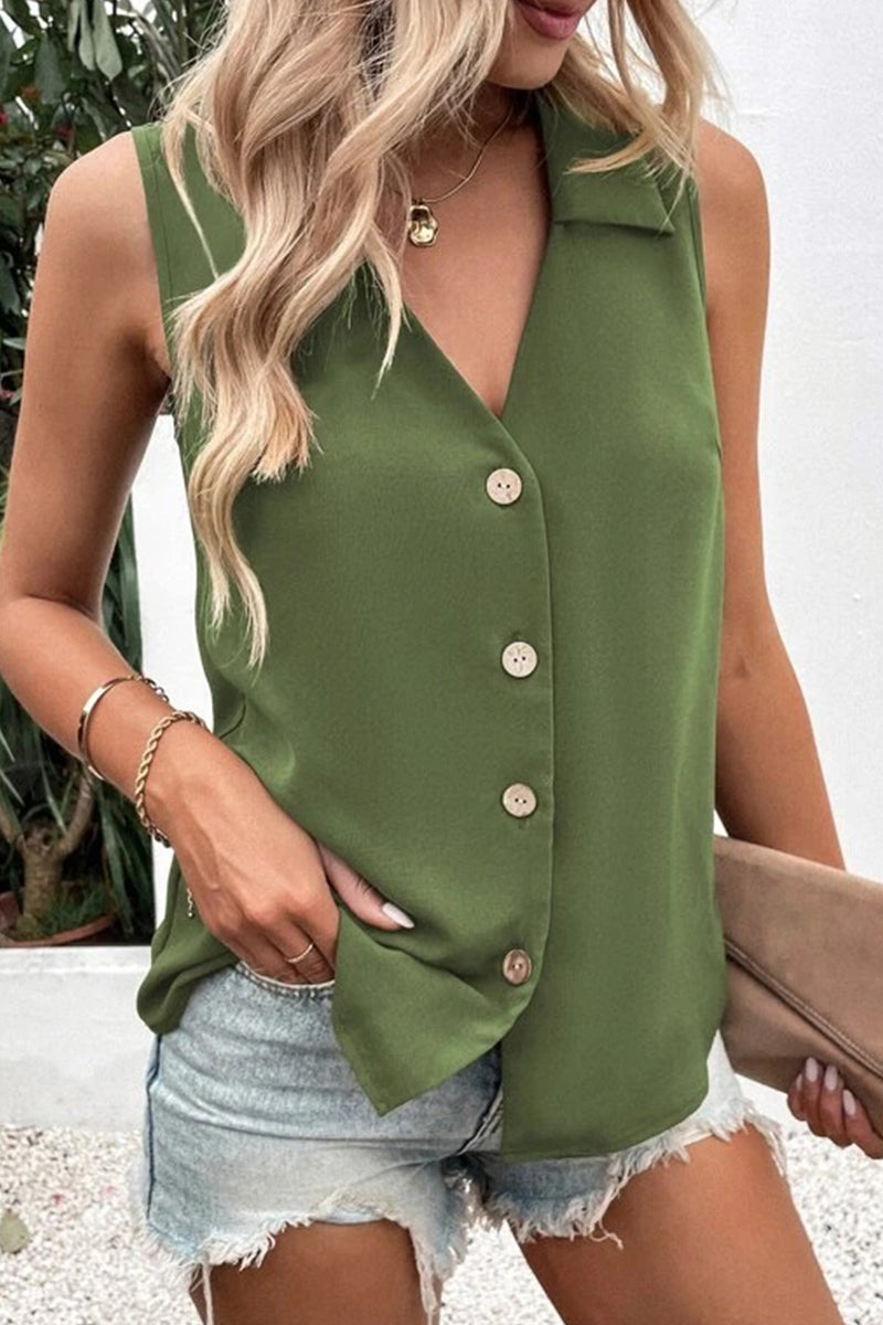 Top da donna elegantemente abbottonato - un look elegante e confortevole per ogni occasione