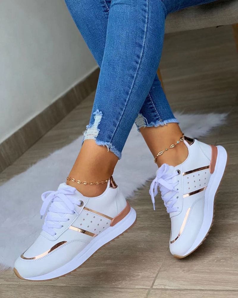 Sneakers casual da donna eleganti e leggere - scarpe comode per le passeggiate di tutti i giorni