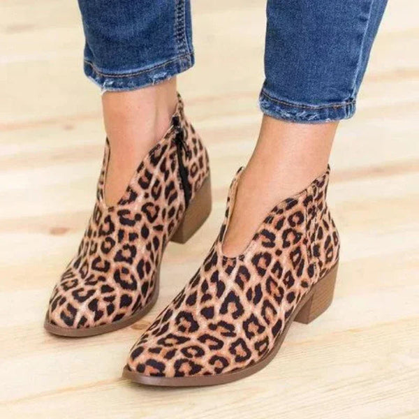 Thalia - Eleganti stivaletti in pelle scamosciata, perfetti per l'estate