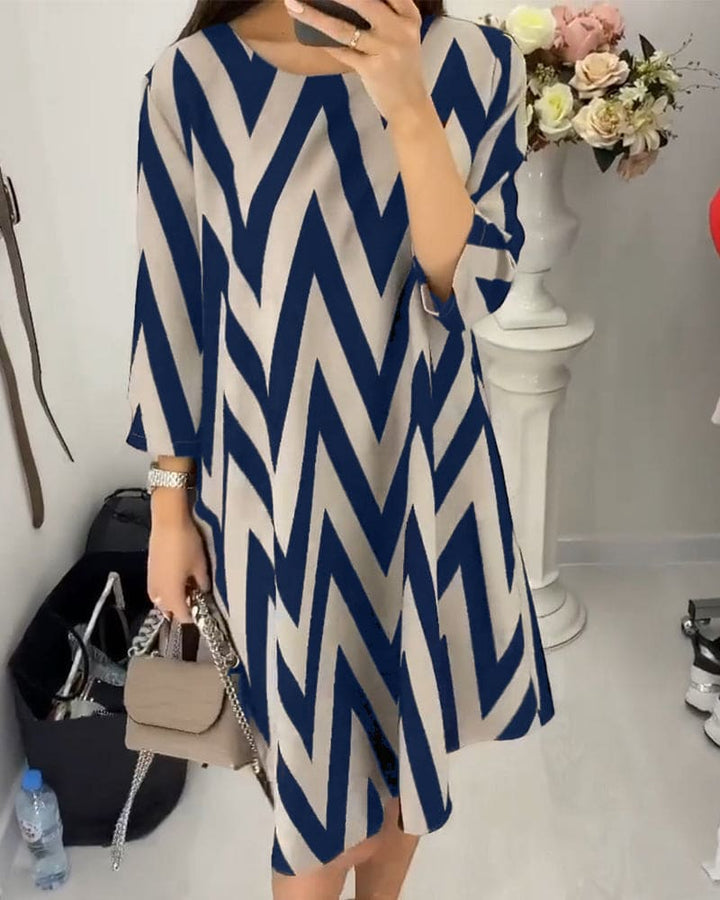 Vestido A-Line para Mujer con Estampado Zigzag, Manga Tres Cuartos y Sorprendente Confort en Corte Relajado