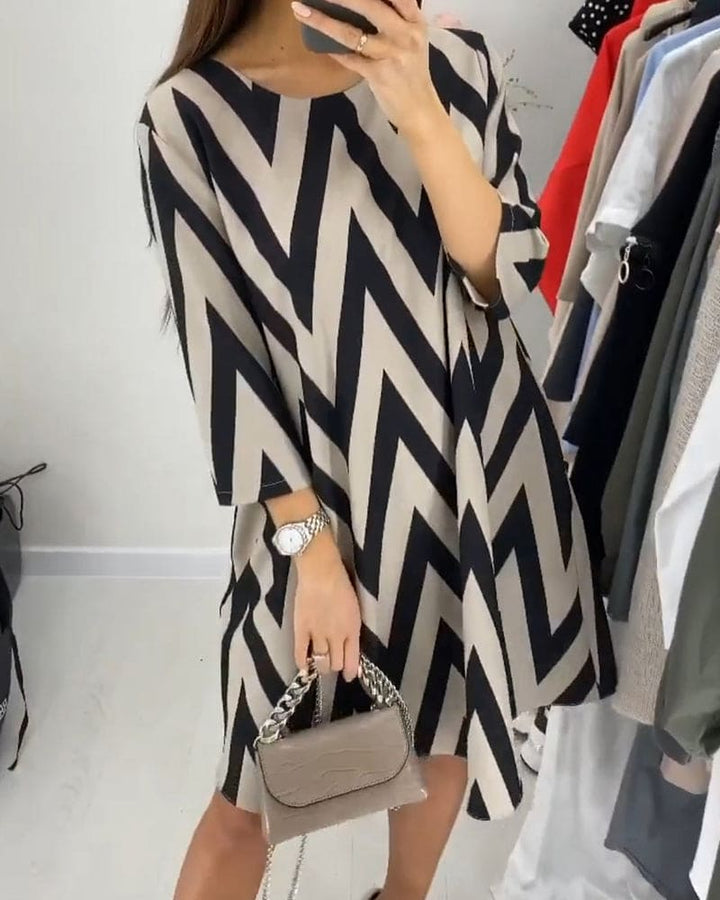 Vestido A-Line para Mujer con Estampado Zigzag, Manga Tres Cuartos y Sorprendente Confort en Corte Relajado