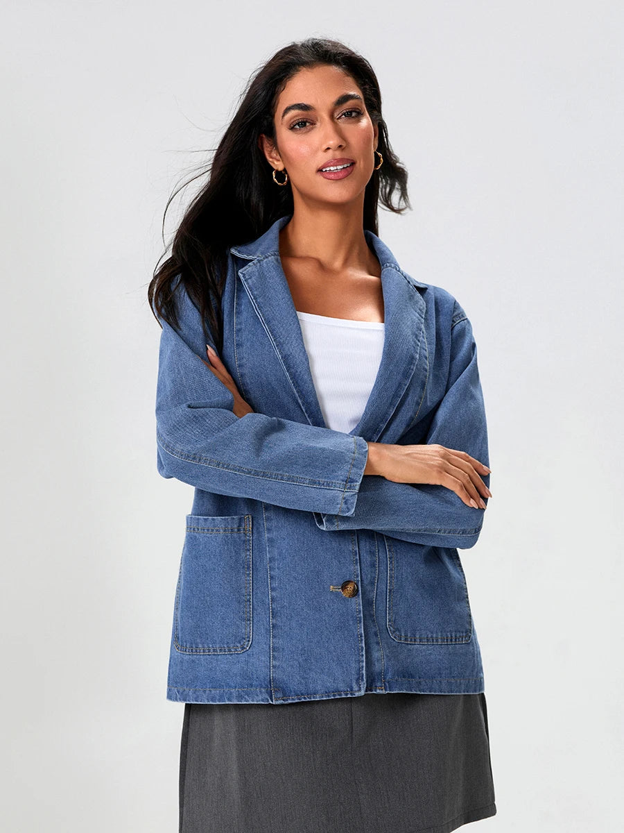 UrbanEdge - Una giacca in denim versatile e alla moda, con un taglio classico e uno stile elegante