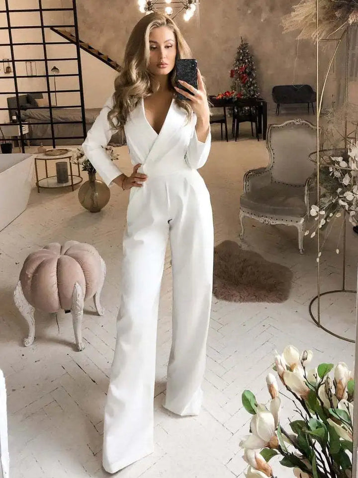 Sofia Elegante tuta con scollatura a palloncino e profili larghi: un'opzione elegante e confortevole per le donne