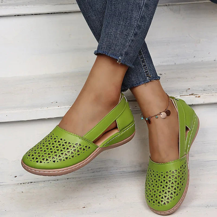 Sandali con plateau eleganti e dal design vintage per donne dal fascino senza tempo