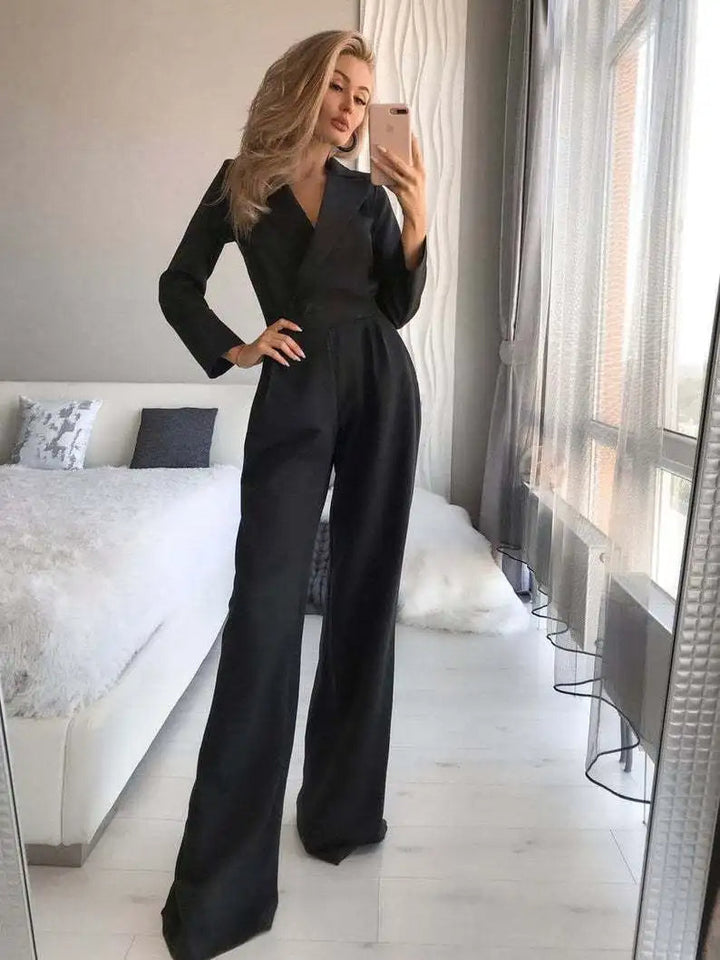 Sofia Elegante tuta con scollatura a palloncino e profili larghi: un'opzione elegante e confortevole per le donne