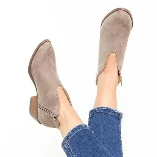 Thalia - Eleganti stivaletti in pelle scamosciata, perfetti per l'estate