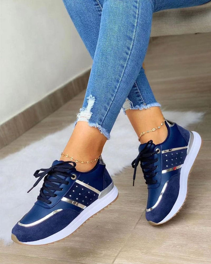 Sneakers casual da donna eleganti e leggere - scarpe comode per le passeggiate di tutti i giorni