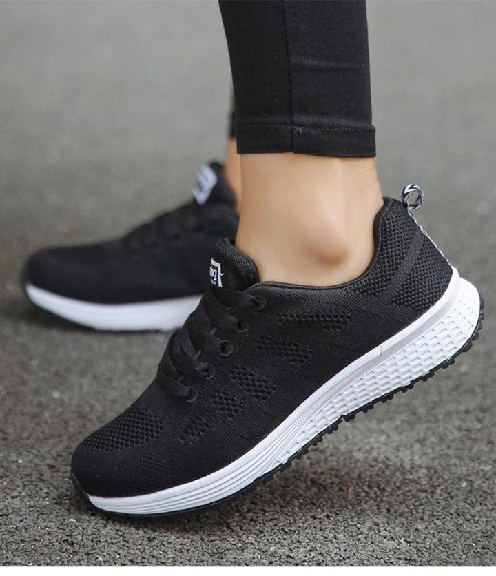 Scarpe da ginnastica casual da donna leggere e alla moda, traspiranti per un comfort che dura tutto il giorno.
